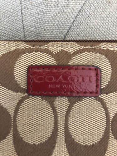 Pochette da polso Coach Signature logo jacquard bordeaux vernice bordo pelle