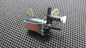 Toyota Genuine OEM AE86 A/C Air Conditioner Idle up Magnet Valve - Picture 1 of 12
