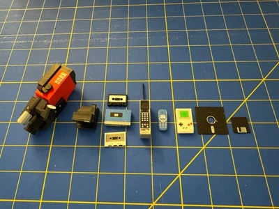 Miniaturas a escala 1:6 para réplica, Game Boy, videocámara, walkman, casete, celular Foto 1 de 4