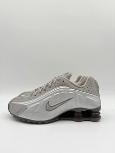 Nike Men's Shox R4 Multiple Sizes Cave Stone |HQ1988-200| - Picture 1 of 5