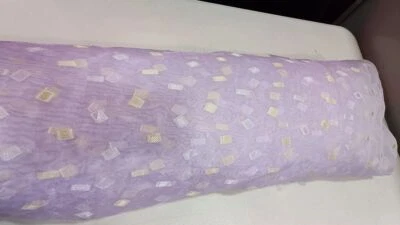 Luxury jacquard/ embroidered curtain net with lead weights 210 cm wide - Image 1 of 2