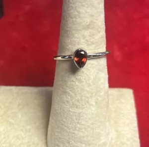 Sterling silver stackable ring size 4 Faceted Garnet - Picture 1 of 6