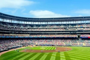 Minnesota Twins Target Field Photograph MLB Baseball - Picture 1 of 3