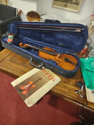 Full Size Violin 4/4 Carlo Robelli Violin Model Sv144 Violmaster W/ Case,Bow  - Image 1 of 4
