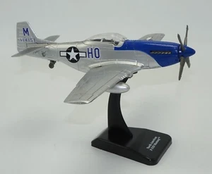 P-51 D Mustang 1:48 Scale NewRay Plastic Desk Model with Stand - Nice - Picture 1 of 8