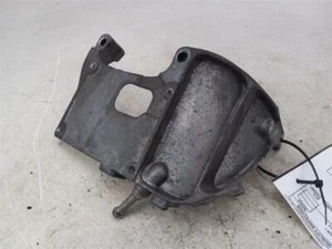 ENGINE RIGHT SIDE MOUNT BRACKET FOR CADILLAC CTS 2006 - Picture 1 of 6