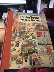 In the Town All Year 'Round by Berner (2008, Hardcover) Oversized - Imagen 1 de 5
