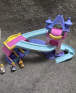 Fisher Price Little People Prinzessin Klip Klop Schloss - mit 3 Pferden FUNKTIONIERT! - Bild 1 von 8