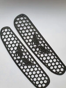 C5 Corvette brake duct mesh - Picture 1 of 3