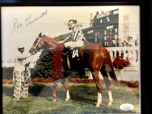 Framed Secretariat Kentucky Derby photo signed Ron Turcotte 8x10 JSA cert - Picture 1 of 5