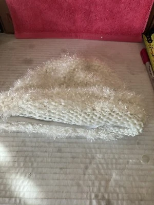 Gorro/sombrero tejido a mano difuso, suave y cálido, blanco roto cremoso Dwk167 Foto 1 de 2