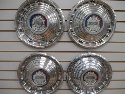 Ford Galaxy 500 1963 cubierta de rueda cubierta de rueda tapacubos juego OEM 63 Foto 1 de 4