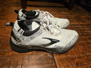 Brooks Levitate 4 White Black Running  Shoes 1203351B121 Womens Size 7.5 Nice!! - Picture 1 of 10