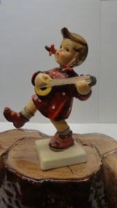 VTG FULL BEE GOEBEL HUMMEL "HAPPINESS" COLLECTOR ITEM FIGURINE RARE HTF - Picture 1 of 7