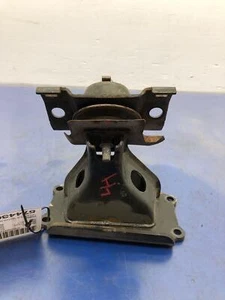 2016 - 2020 NISSAN TITAN XD OEM LEFT 5.0L MOTOR MOUNT - Picture 1 of 9