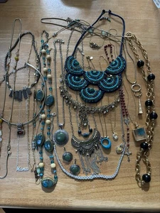 25pc 90s to now wearable costume jewelry lot - Picture 1 of 8
