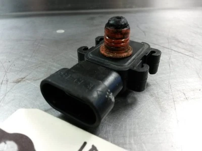 Manifold Absolute Pressure MAP Sensor For 96-00 Chevrolet K3500  7.4 - Image 1 of 4
