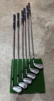 Titleist 716 CB Forged Irons 5-PW – RH – N.S. Pro Modus³ Tour 105 Stiff - Image 1 of 4