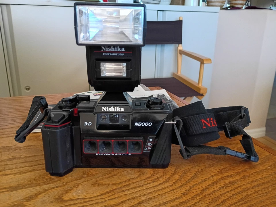 Cámara lenticular 3D Nishika N8000 35 mm, flash, manuales para piezas no funciona Foto 1 de 4