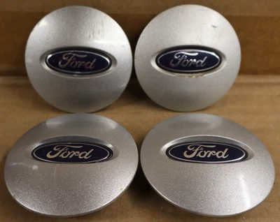 Juego de tapas centrales plateadas Ford Focus 2000-2011 usadas OEM 9S431A096BA 3367 Foto 1 de 4
