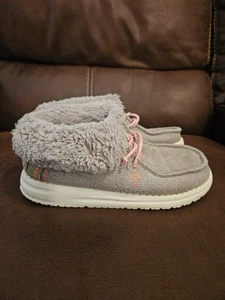 Mocasines sin cordones Hey Dude Britt Youth Boho forrados de piel sintética talla juvenil Y1 damas L2 - Imagen 1 de 15