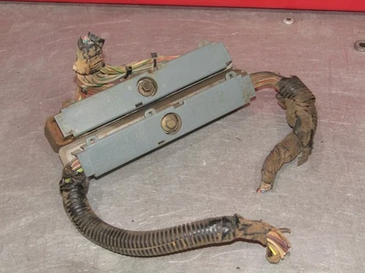 2000 - 2002 雪佛兰 Tahoe 原始设备制造商 ECU ECM 电脑连接器尾部套装 00 01 02 — 第 1/4 张图片