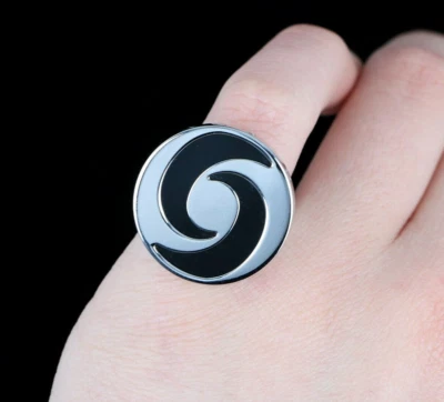 $4,500 Bvlgari Oro Blanco 18K Ónix Negro Ilusión Óptica Anillo Giratorio Banda Foto 1 de 4