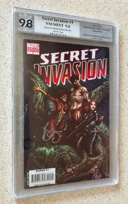 SECRET INVASION #4 (Marvel 2008) -- VARIANT -- PGX 9.8 SS SIGNED Bendis COA - Image 1 of 3