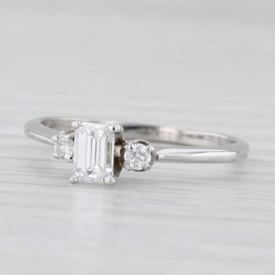 0.44ctw Emerald Cut Diamond Engagement Ring 14k White Gold Size 6.5 - Image 1 of 4
