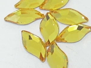 12 Pcs 10x5mm DIAMOND LEAF LT. TOPAZ FLATBACK European Rhinestones - Picture 1 of 1