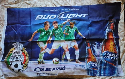 Estandarte de tela de fútbol americano Bud Light México Hernández Santos Guardado 60"x36" Foto 1 de 4