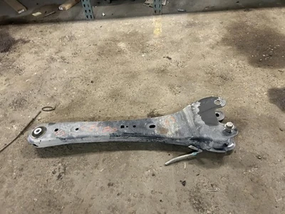 Brazo de radio inferior delantero del lado izquierdo del conductor Ford F350SD 2024 FABRICANTE DE EQUIPOS ORIGINALES  Foto 1 de 4