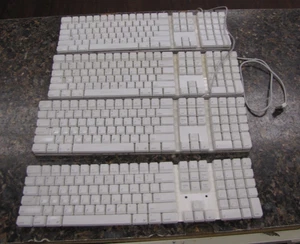 Lot (3) Apple iMac White Wired USB Keyboards A1048 iMAC G3 G4 G5 & Key Caps Top - Picture 1 of 21