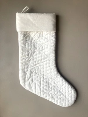 Medias de terciopelo acolchadas Pottery Barn Channel marfil medianas SIN MONO inv3 Foto 1 de 4