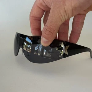 Y2K Black Silver Star Shaped Sunglasses Unisex Statement UVA UVB Protection New - Picture 1 of 7