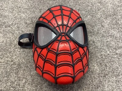 Spider Man Wearable Helmet Mask Hasbro Marvel 2014 Adjusts lights up Super Hero - Image 1 of 4