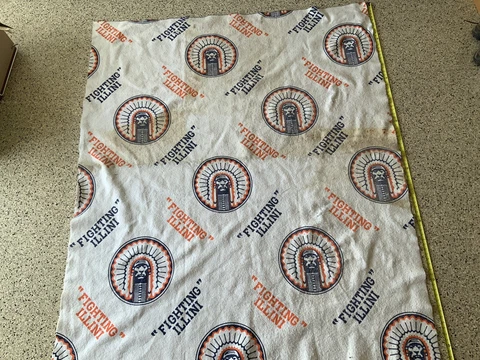 Chief Illiniwek Vintage University Of Illinois Fighting Illini Blanket *stains Cover