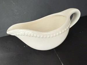 Barco de salsa de salsa marfil con cuentas Pottery Barn Emma hecho en Portugal - Imagen 1 de 11