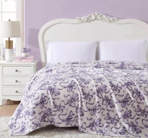 Betsey Johnson NEW Purple Bows & Ribbon QUEEN 90x90 Blanket Ballet Bow Coquette - Picture 1 of 4