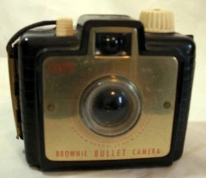 Cámara fotográfica vintage Kodak Brownie Bullet baquelita lente Dakon correa de transporte Eastman - Imagen 1 de 5