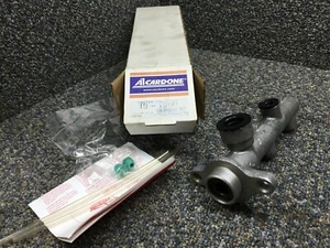 Cardone Brake Master Cylinder 10-1950 (NO CORE CHARGE) - Picture 1 of 2