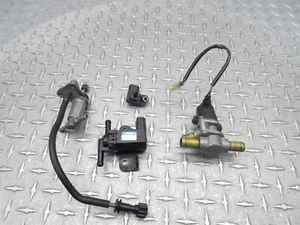 2004 04-05 Honda CBR 1000 CBR1000RR Air Valve Solenoid MAP MAF Pressure Sensor - Picture 1 of 9