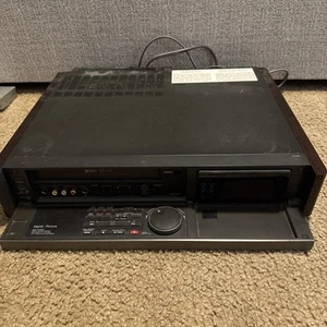 Sony SLV-R5UC Super S-VHS SVHS Player Recorder HiFi NTSC. Powers On - Picture 1 of 4