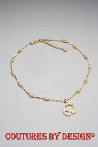 St John Knits Gold tone 20"pedant Necklace w/ varying style links NWOT MSRP $300 - Picture 1 of 1