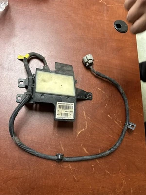 2013-2016 HYUNDAI SANTA FE BLIND SPORT DETECTION Left DRIVER Side OEM  - Image 1 of 3