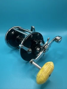 PENN NO. 155 BEACHMASTER Surf Casting Fishing Reel - Picture 1 of 6