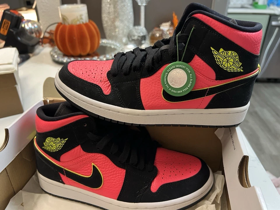 Air Jordan 1 ретро средний горячий удар вольт W размер 7,5 - Изображение 1 из 4