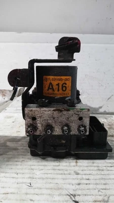 2011 Hyundai Santa Fe ABS Modulator Assembly OEM 589102B650 Brown 145K Foto 1 de 4