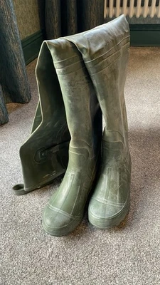 New/unworn Size 6/39 Rubber Waders PLEASE READ DESCRIPTION - Image 1 of 4