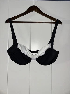 Sujetador con aros Ujena Calypso Natación Bikini Top 2X Cobertura Completa Gancho Cierre Trasero Foto 1 de 4